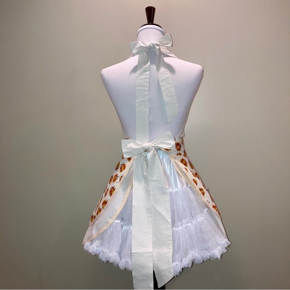 Fall Pumpkin Retro Style Apron - Picture 2 of 4